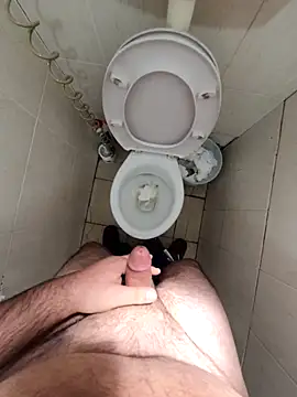 Snapshot of your_man85 chatting on 1, 3, 2026 your man85 online show from 1, 3, 2026