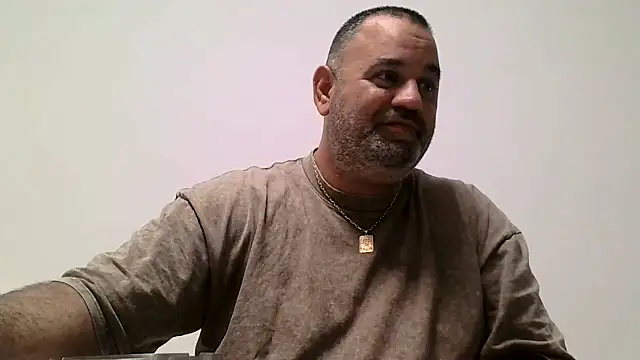 Snapshot of your_man85 chatting on 29, 1, 2025 your man85 online show from 29, 1, 2025