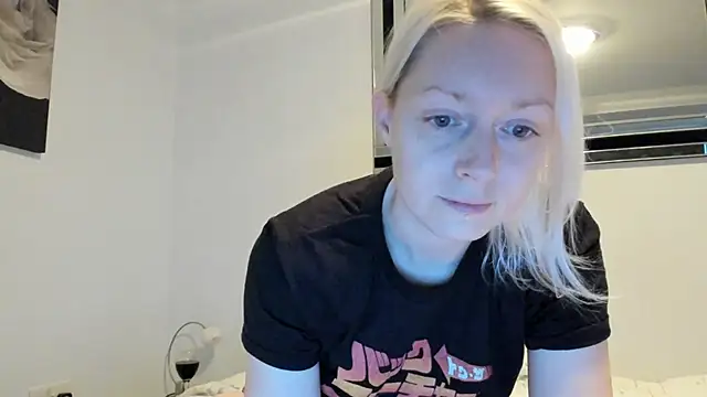 BetterThanYourEx69 online show from 5, 1, 2025