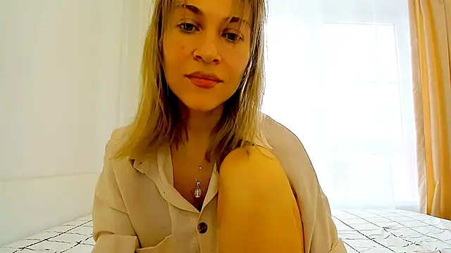 Snapshot of Mona_Cruz chatting on 3, 3, 2025 Mona Cruz online show from 3, 3, 2025