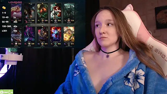 Snapshot of MoonlishSiren chatting on 2, 3, 2025 MoonlishSiren online show from 2, 3, 2025