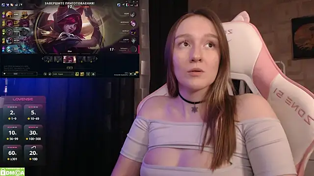 Snapshot of MoonlishSiren chatting on 21, 3, 2025 MoonlishSiren online show from 21, 3, 2025