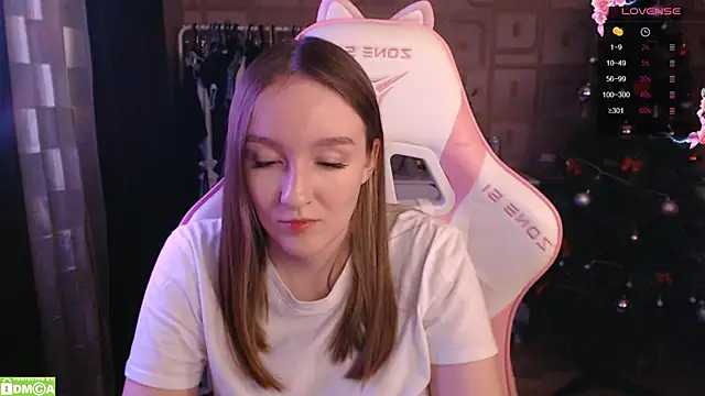 Snapshot of MoonlishSiren chatting on 25, 1, 2025 MoonlishSiren online show from 25, 1, 2025