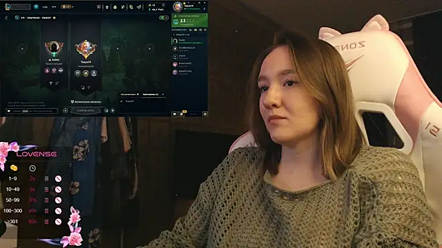 Snapshot of MoonlishSiren chatting on 20, 12, 2025 MoonlishSiren online show from 20, 12, 2025