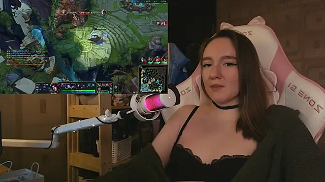 Snapshot of MoonlishSiren chatting on 31, 5, 2026 MoonlishSiren online show from 31, 5, 2026