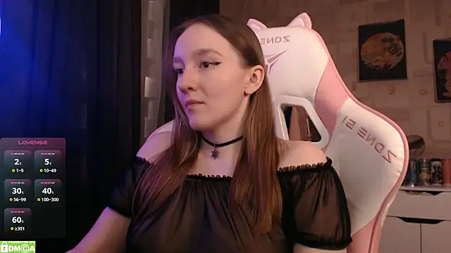 Snapshot of MoonlishSiren chatting on 22, 3, 2025 MoonlishSiren online show from 22, 3, 2025