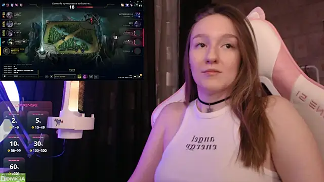 Snapshot of MoonlishSiren chatting on 26, 2, 2025 MoonlishSiren online show from 26, 2, 2025