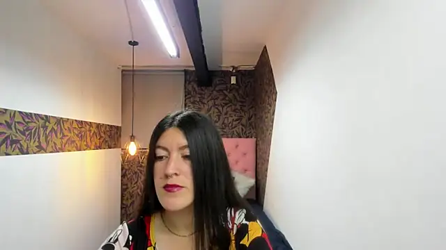 LiaCooper  online show from 15, 3, 2025