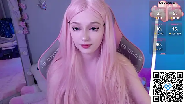 White kitty01 online show from 18, 5, 2026