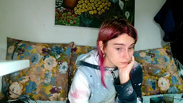 Sophie Bell online show from 4, 10, 2025