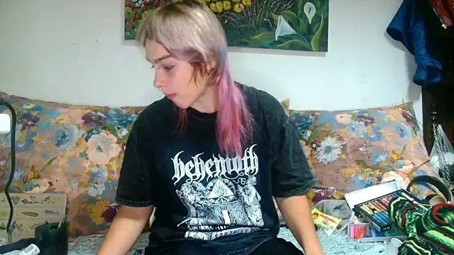 Sophie Bell online show from 19, 10, 2025