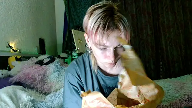 Sophie Bell online show from 15, 5, 2026