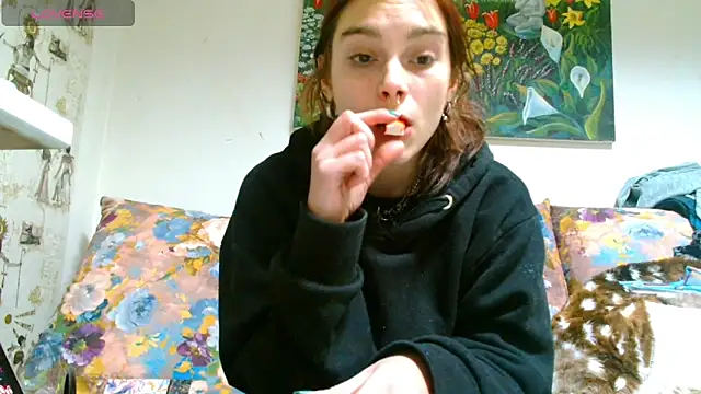 Sophie Bell online show from 9, 3, 2025