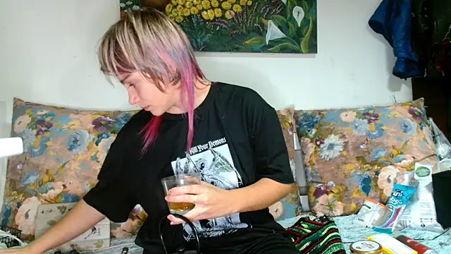 Sophie Bell online show from 11, 10, 2025