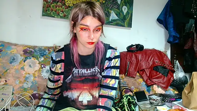 Sophie Bell online show from 17, 10, 2025