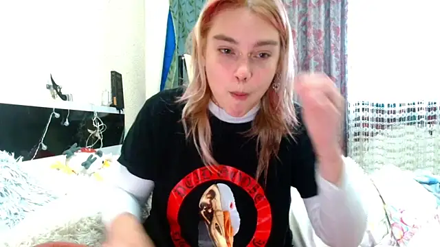 Sophie Bell online show from 10, 5, 2026