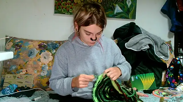 Sophie Bell online show from 23, 10, 2025