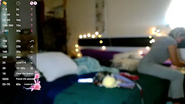 Sophie Bell online show from 11, 9, 2025