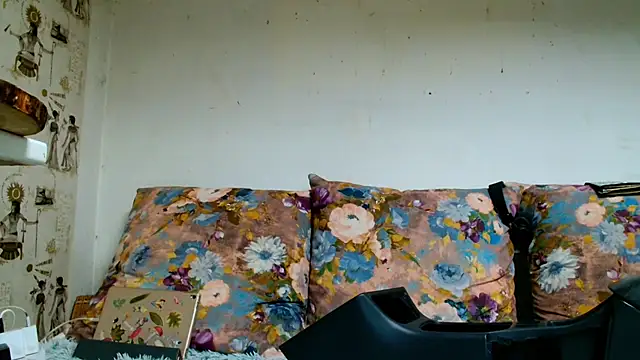 Sophie Bell online show from 11, 6, 2026