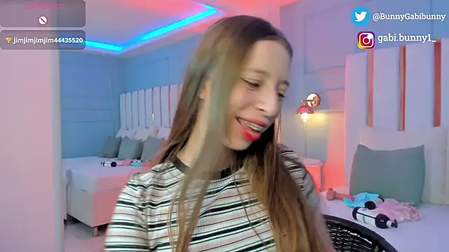 gabi bunny online show from 10, 11, 2025