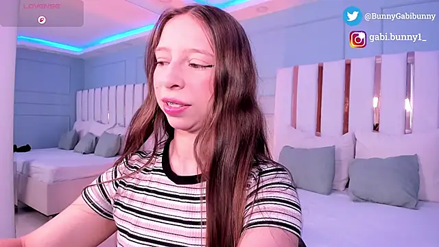 gabi bunny online show from 26, 6, 2026
