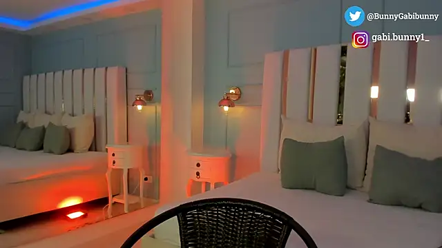 gabi bunny online show from 31, 10, 2025