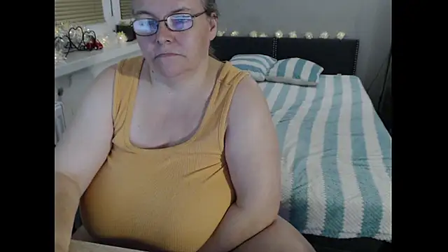 Sweetboobs online show from 9, 11, 2025