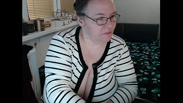 Sweetboobs online show from 31, 1, 2026