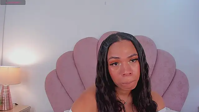 Nicole Paradise online show from 18, 3, 2025