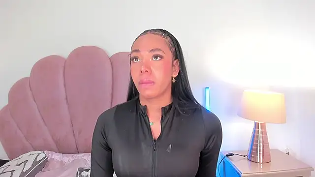 Nicole Paradise online show from 19, 1, 2026