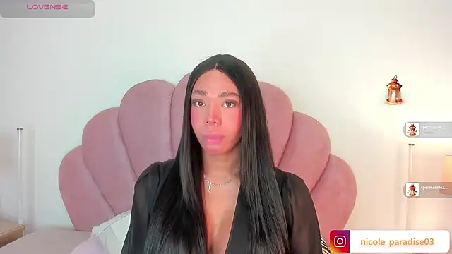 Snapshot of Nicole_Paradise chatting on 15, 7, 2026 Nicole Paradise online show from 15, 7, 2026