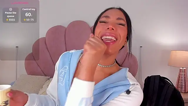 Nicole Paradise online show from 19, 2, 2026