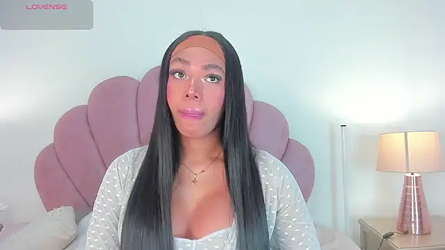 Nicole Paradise online show from 18, 3, 2026