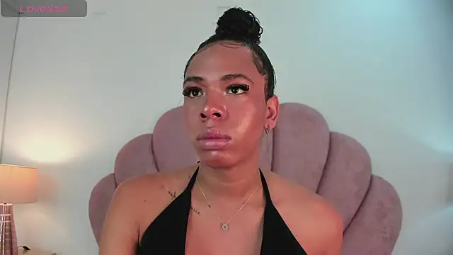 Nicole Paradise online show from 17, 3, 2025