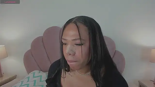 Nicole Paradise online show from 15, 9, 2025