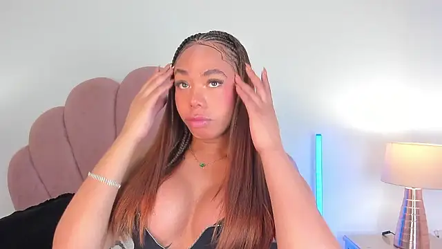 Nicole Paradise online show from 12, 1, 2026