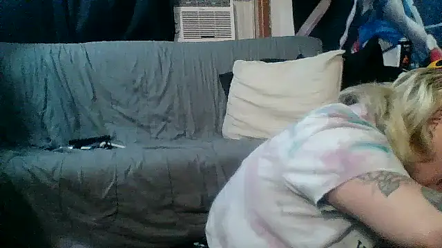 Trans Girl next door420 online show from 31, 7, 2026