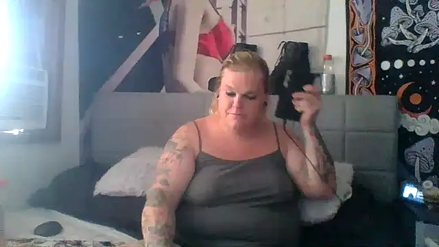 Trans Girl next door420 online show from 10, 7, 2026