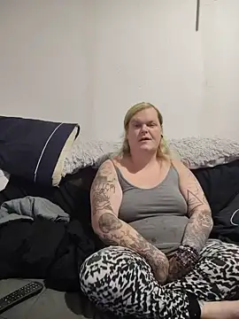 Trans Girl next door420 online show from 10, 5, 2026