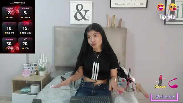 Snapshot of SophiaMeyerst chatting on 10, 7, 2026 SophiaMeyerst online show from 10, 7, 2026