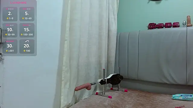 SophiaMeyerst online show from 17, 12, 2025