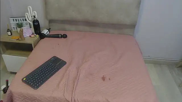 SophiaMeyerst online show from 15, 4, 2026