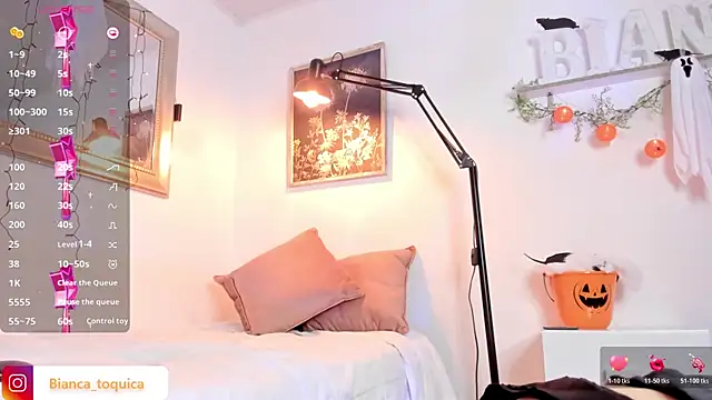 biancatokic online show from 31, 10, 2025