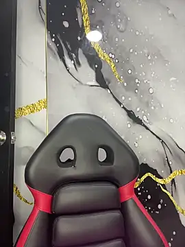 Snapshot of emma__cute__ chatting on 11, 11, 2025 emma cute online show from 11, 11, 2025