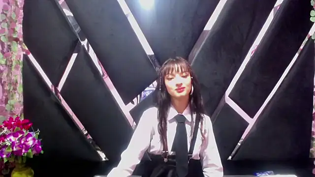 Aurora 18 online show from 6, 3, 2025