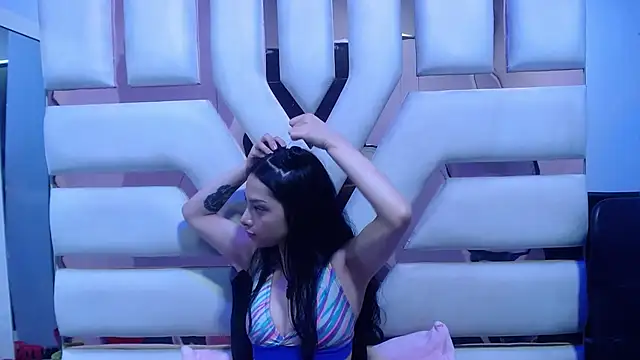 Aurora 18 online show from 23, 9, 2025