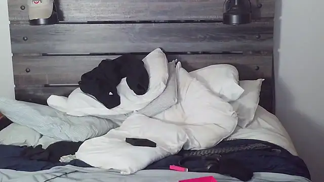 SpAzZ1234 online show from 15, 2, 2026