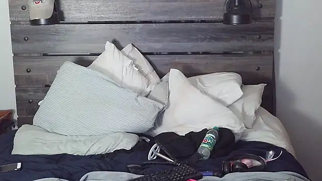 SpAzZ1234 online show from 15, 2, 2026