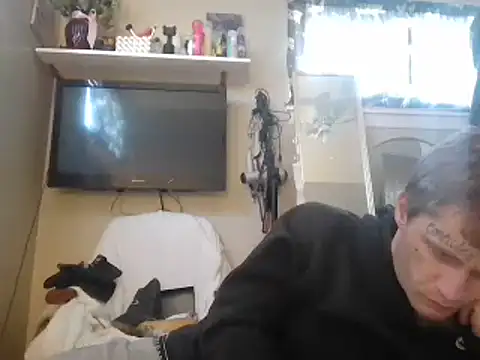 SpAzZ1234 online show from 9, 3, 2025