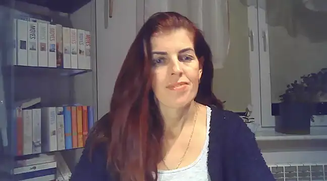 Snapshot of SophieLux82 chatting on 11, 12, 2024 SophieLux82 online show from 11, 12, 2024